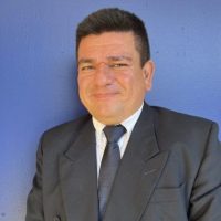 Cesar González T.